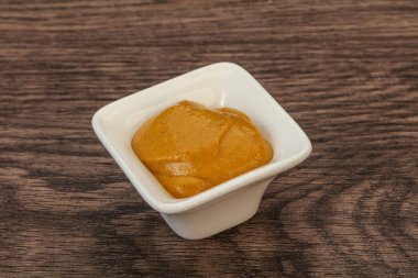 Kasede baharatlı hardal sosu