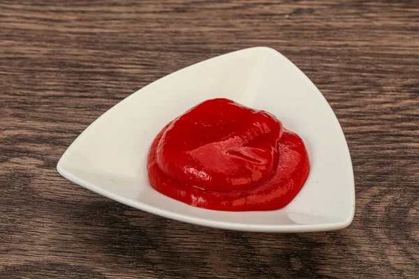 Ízletes Paradicsom Ketchup Tálban — Stock Fotó