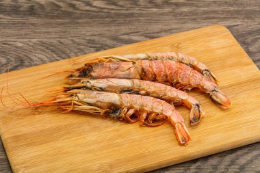 Lezzetli büyük Langoustine deniz ürünleri.