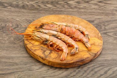 Lezzetli büyük Langoustine deniz ürünleri.
