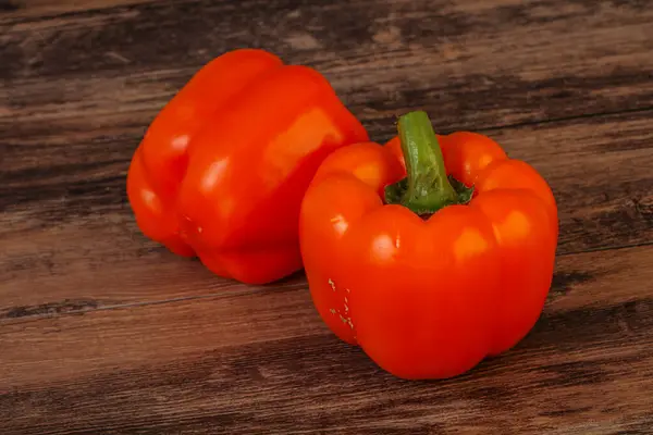 Két Narancssárga Édes Édes Bell Pepper — Stock Fotó