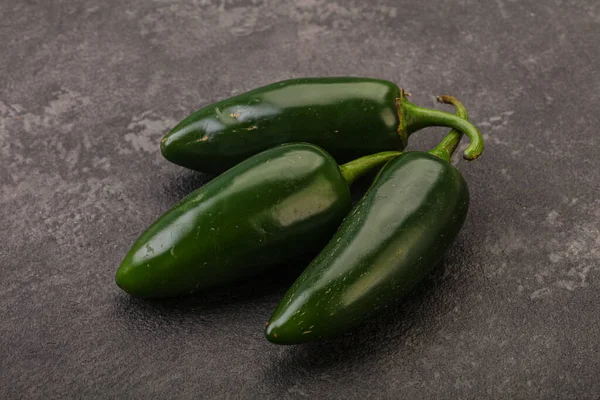 Groene Rauwe Pittige Jalapeno Peper Hoop — Stockfoto