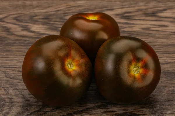 黒おいしいジューシーなクマトのヒープ — ストック写真