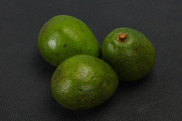 Olgun Yeşil Avokado Vegan Için Süper Yiyecek — Stok fotoğraf