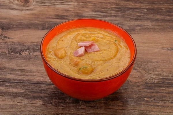 Sopa Crema Guisantes Con Costillas Cerdo Ahumadas —  Fotos de Stock