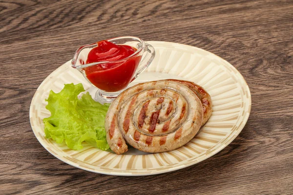 Gegrilde Ronde Varkensvlees Smakelijke Worsten Met Saus — Stockfoto