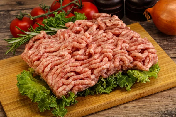 Roh Gehacktes Schweinefleisch Über Bord Zum Kochen — Stockfoto