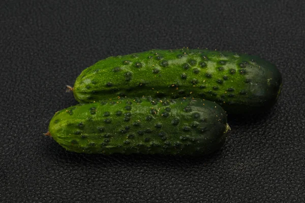 Verde Maduro Dois Pepinos Prontos Para Vegan — Fotografia de Stock