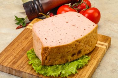 Ev yapımı geleneksel rulo köfte.