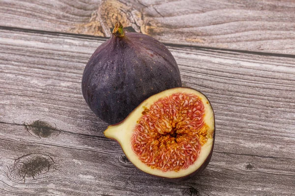 Fatia Roxa Doce Fruta Figo — Fotografia de Stock