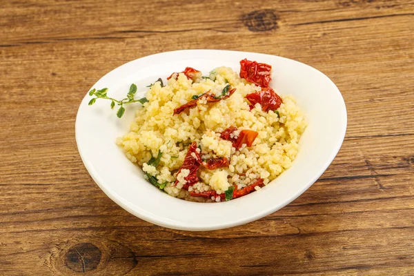 Uzina Vegetariana Cuscus Legume Patrunjel — Fotografie, imagine de stoc