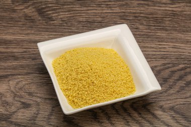 Yemek pişirmek için klozette çiğ öksürük yığını