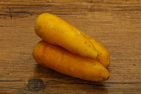 Comida Vegana Natural Zanahoria Amarilla Cruda —  Fotos de Stock
