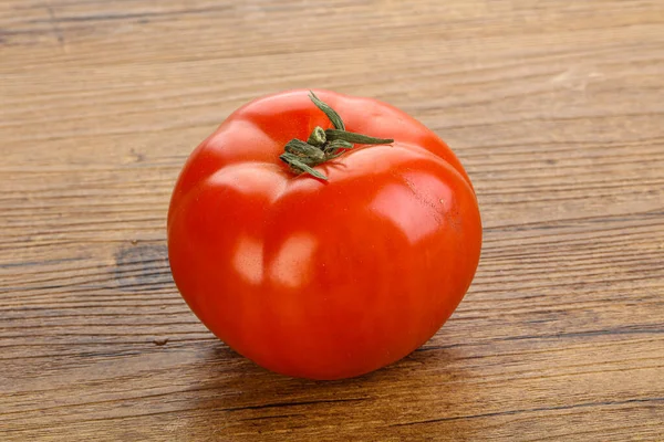 Rote Reife Große Saftige Tomate Isoliert — Stockfoto