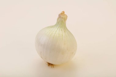 Beyaz olgun tatlı soğan sebzesi yalıtılmış