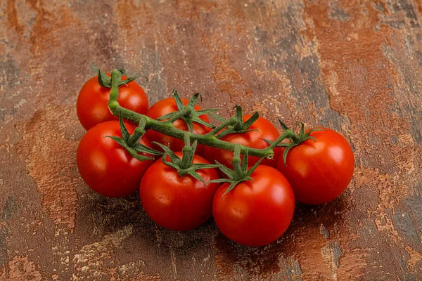 Frische Reife Kirschtomaten Zweig Isoliert — Stockfoto