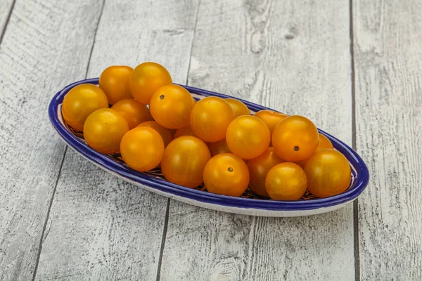 Fresh Yellow Tasty Cherry Tomato Heap — Stock Photo, Image