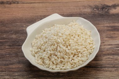 Risotto için çiğ İtalyan arborio pilavı