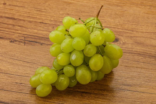 Zoete Smakelijke Rijpe Groene Druiven — Stockfoto