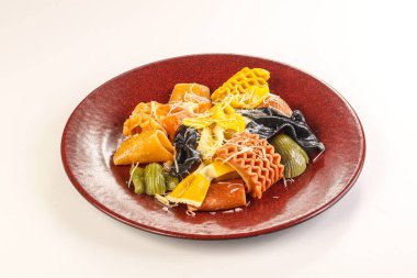 Çocuklar için makarna karışımı.