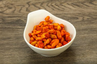 Baharatlı çerez kasede.