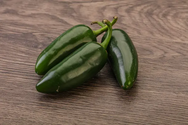 Groene Rauwe Pittige Jalapeno Peper Hoop — Stockfoto