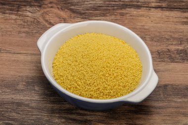 Yemek pişirmek için klozette çiğ öksürük yığını