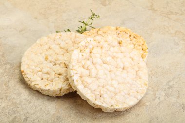 Vejetaryen için diyet çıtır ekmek yığını