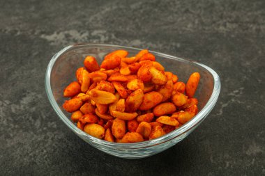 Baharatlı çerez kasede.