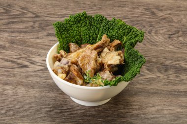 Kavanozda baharatlı kuzu eti