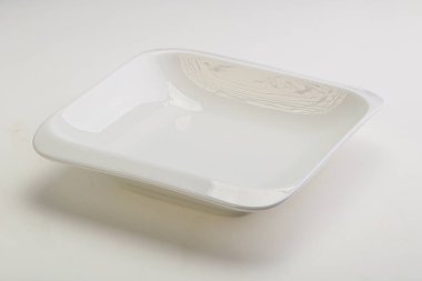 İzole edilmiş servis için beyaz proclean plaka