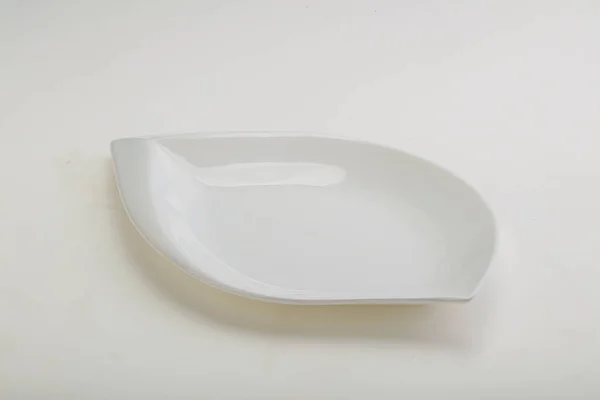 隔離された食事のための白いきれいなボウル — ストック写真