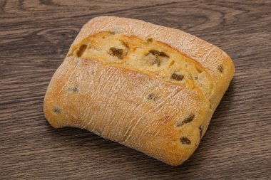 İtalyan ciabatta ekmeği ve zeytinyağı.