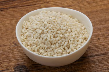 Risotto için çiğ İtalyan arborio pilavı