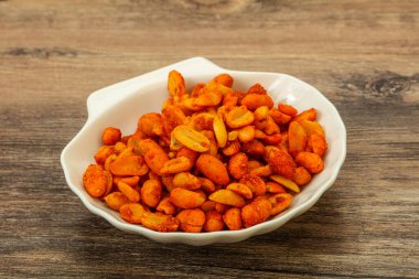 Baharatlı çerez kasede.