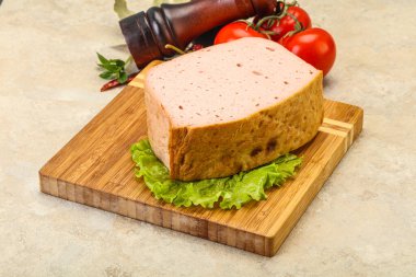 Ev yapımı geleneksel rulo köfte.