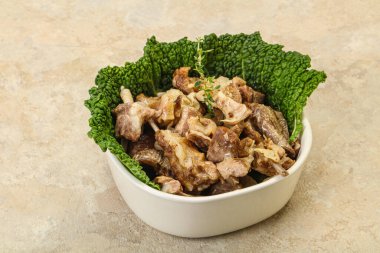 Kavanozda baharatlı kuzu eti