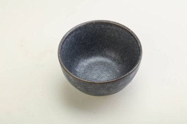 Mutfak için renkli boş kase izole