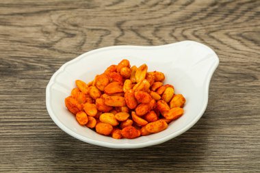 Baharatlı çerez kasede.