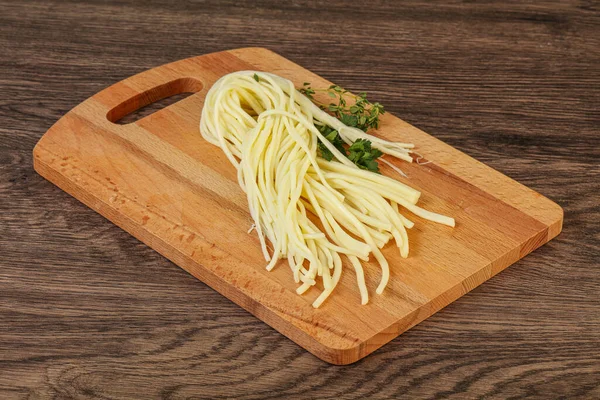 Chechil Spaghetti Ost Mellanmål Över Bord — Stockfoto