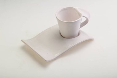 Çay için boş bardak ya da izole kahve.