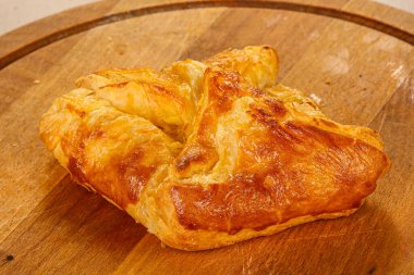 Peynirli Lezzetli Puf böreği