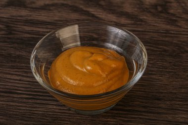 Kasede baharatlı hardal sosu