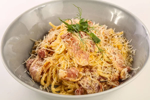 Pasta Italiana Tradicional Carbonara Con Tocino Queso — Foto de Stock