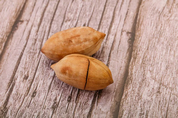 Tasty Sweet Pecan Nut Heap Isolated — Stock Photo, Image