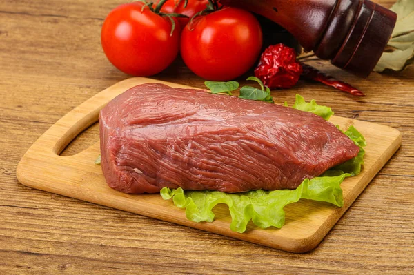 調理用の生牛肉肉片 — ストック写真