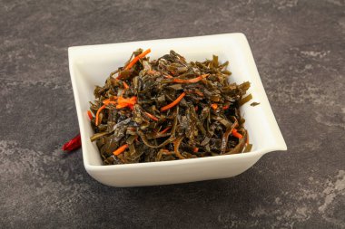 Havuçlu ve susamlı yosun kabağı.