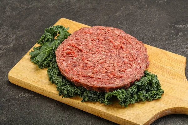 Raw Beef Burger Cutlet Grill Burger — Stock Photo, Image