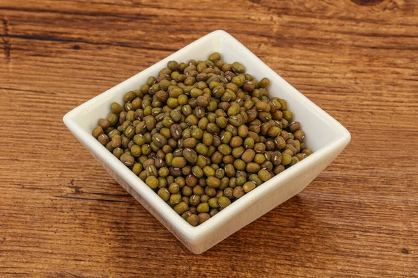 Masakan Vegetarian Adalah Lentil Hijau Kering Untuk Memasak — Stok Foto