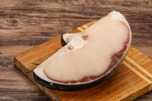 Bife Tubarão Cru Servido Alecrim Para Cozinhar — Fotografia de Stock